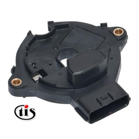 Crank Angle Sensor J563 - Crank Angle Sensor J563 for Nissan N15